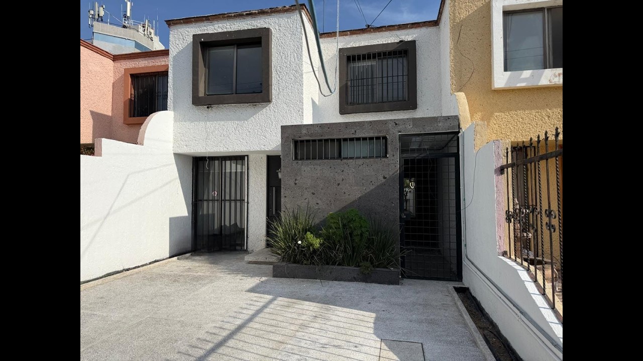 CASA EN RENTA EN JARDINES DE LA HACIENDA QRO.