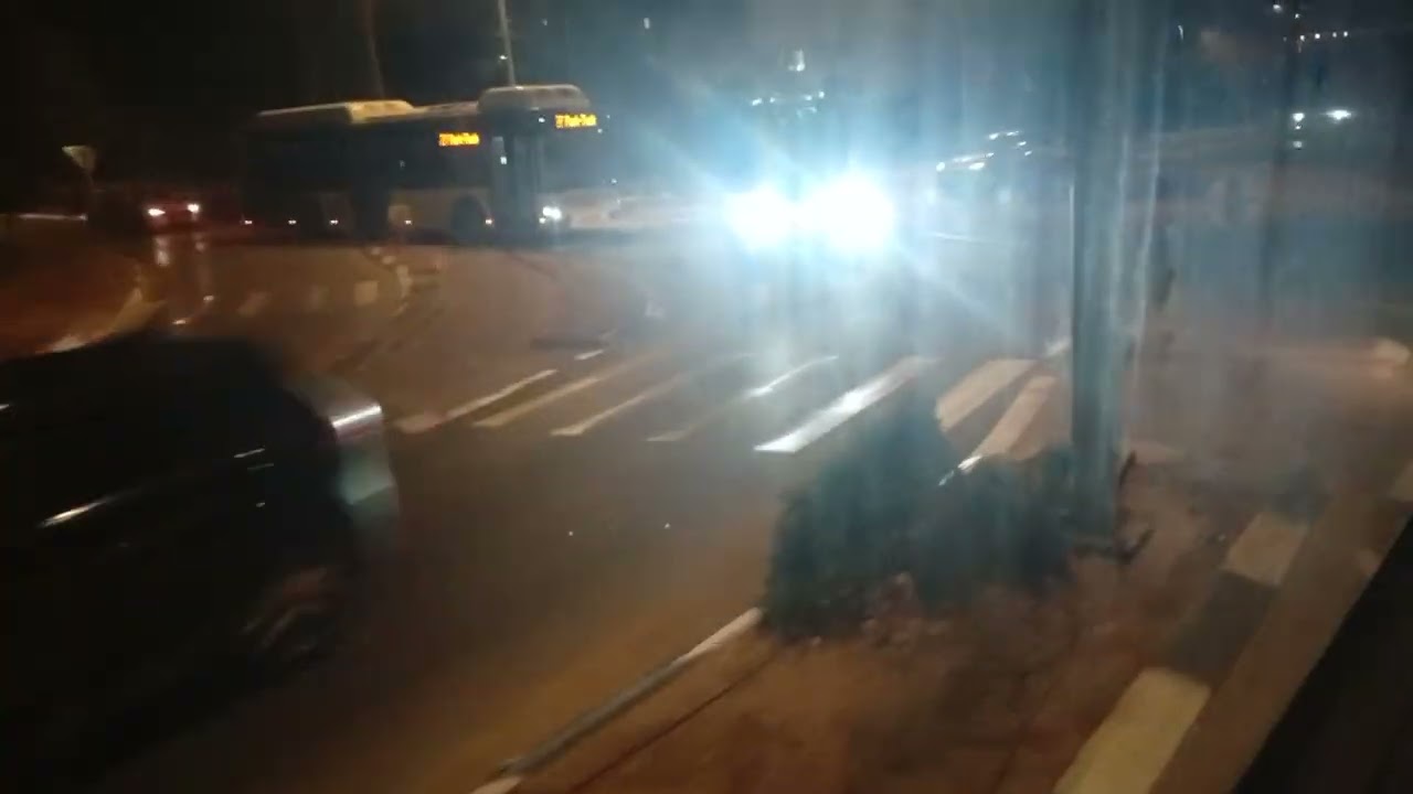 נסיעה במרצדס ארגז בין עירוני החדש המטורף של קו 283 אלקטרה אפיקים מתל אביב לראש העין בראש העין 