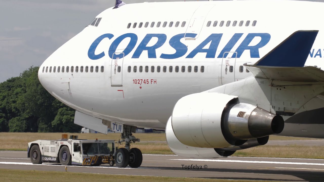Боинг 747 Corsair прилетел на утилизацию сделав на прощание красивый низкий проход