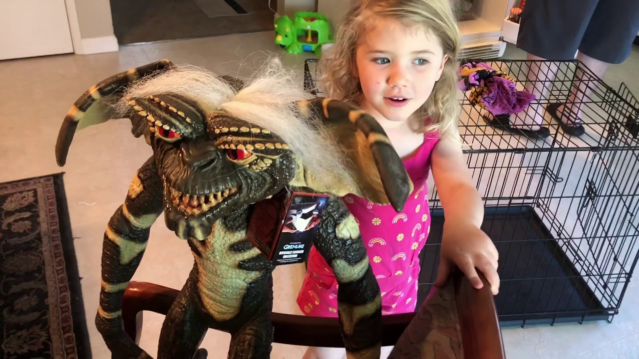 Gremlins Stripe puppet
