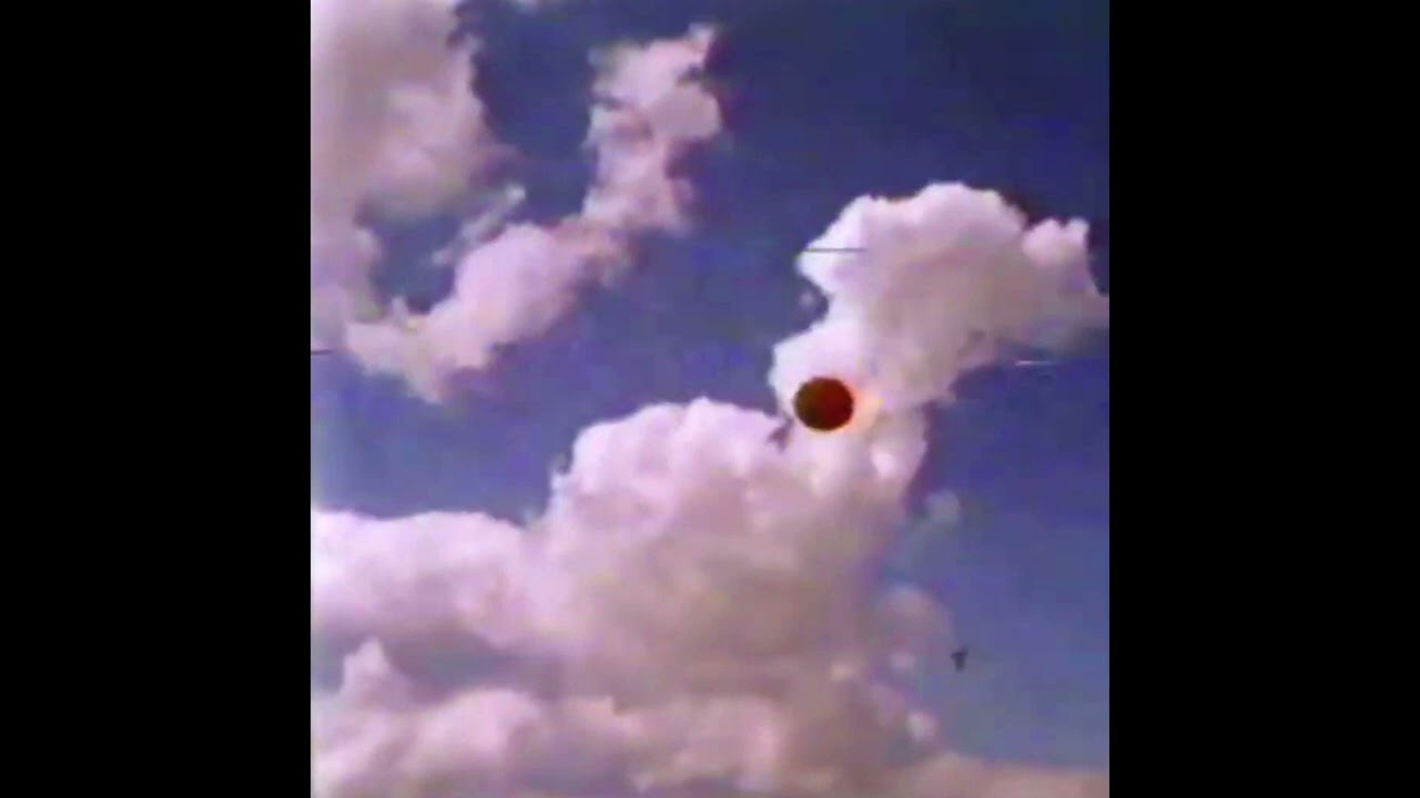 Victory Over Death - 心​臓​の​鼓​動​が​逆​に​な​る (signalwave, signal ambient, vaporwave)