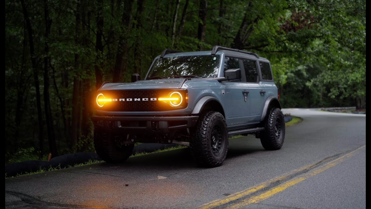 Ford Bronco - Rainy Day Aesthetic