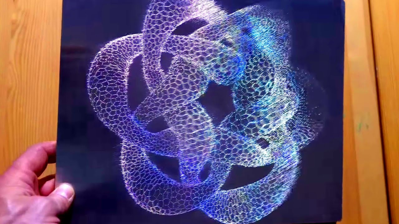 COMO DIBUJAR UN HOLOGRAMA 3D CON UN COMPÁS