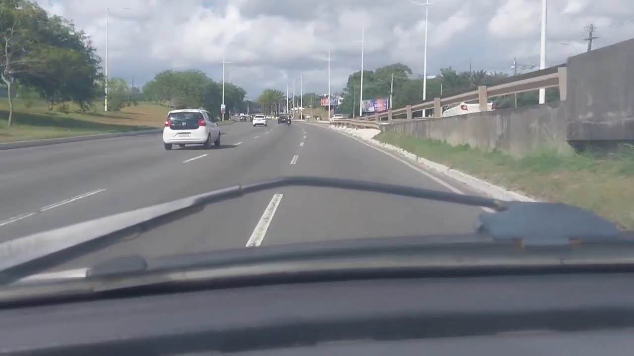 Indo pra o trabalho  cinco estações do metrô de salvador  