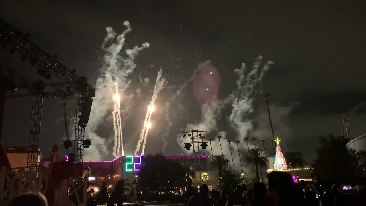 New Year’s Eve Countdown Celebration at Knott’s Berry Farm 2021