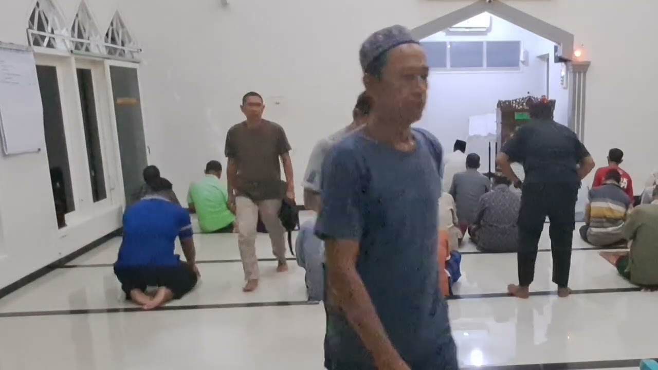 @Birrul Walidain masjid haji alabror kab Pati masjid 24 jam terbuka untuk jamaah Jl raya Pati Kudus 