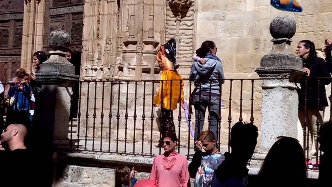 Gigantes y Cabezudos. Aranda de Duero. Vídeo V.