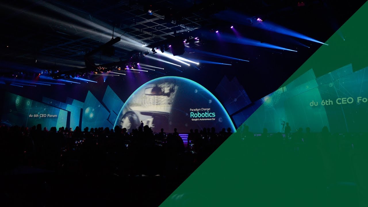 90-metre ShowTex projection setup at Du CEO Forum