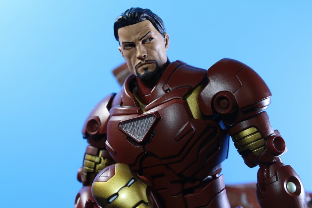 Sentinel Suit Up Armorize Iron Man Quick Look