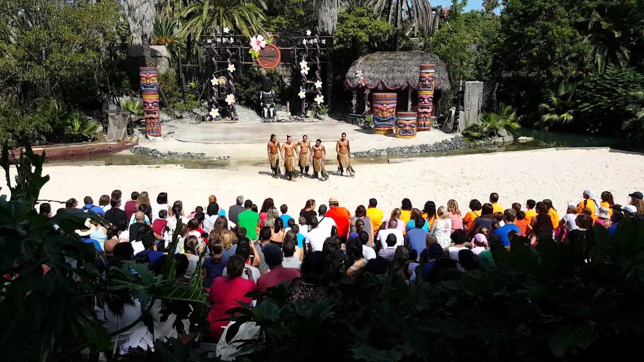 polyanisn  show at portaventura theme park 2015
