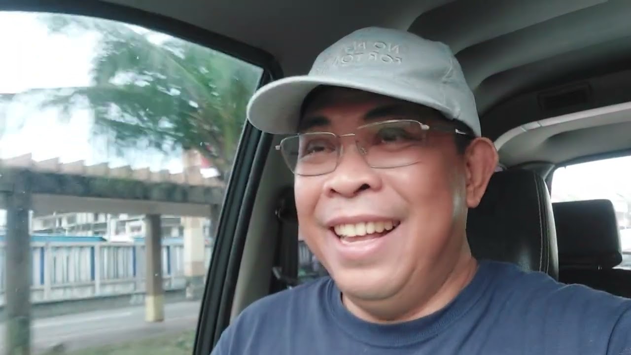 TINGNAN ANG AMING LUNGSOD NG LEGAZPI MATAPOS BAYUHIN NG BAGYONG UWAN! MALINIS NA AGAD! 