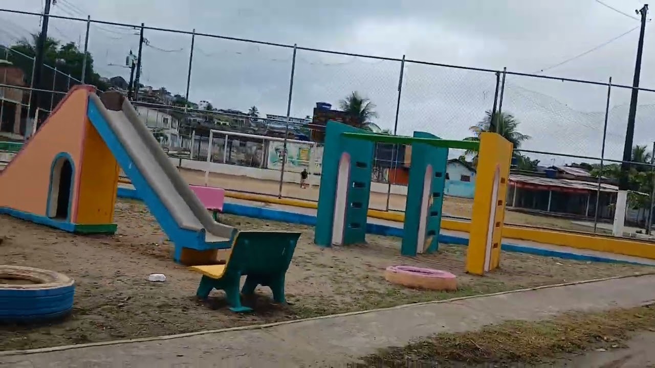 Foi muito trovão e relâmpagos 