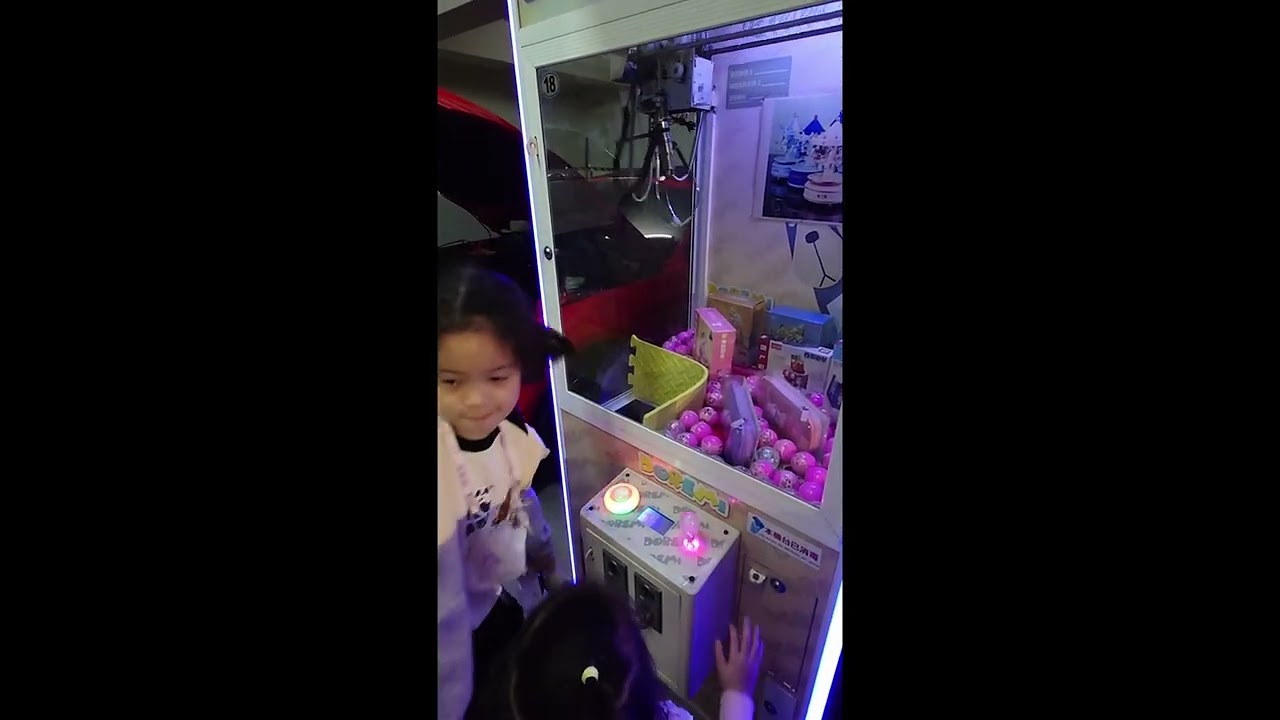20260130心楨心肴在家玩夾娃娃機