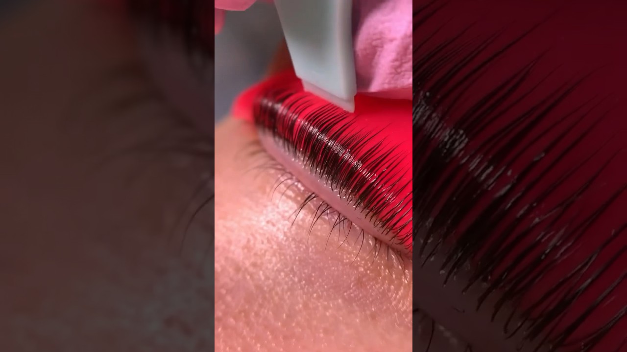 Have you ever DIY a lash lift and tint by yourself at home?🥰