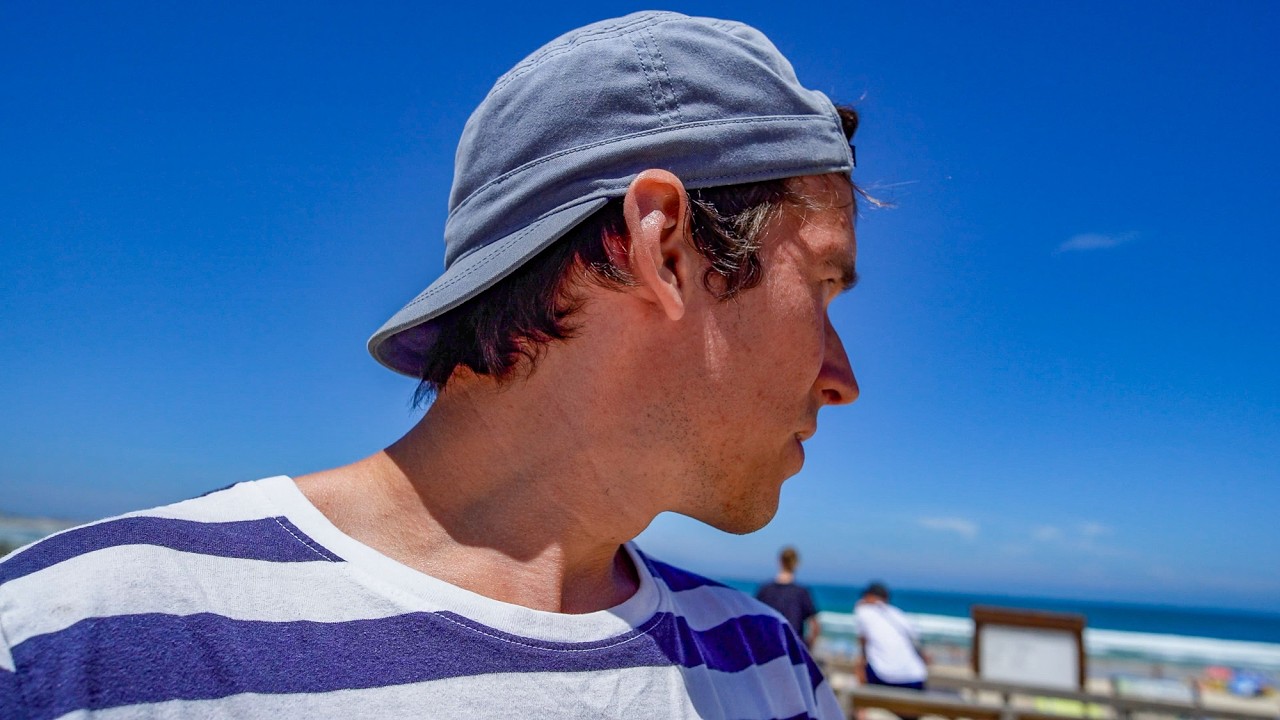 A pointless vlog about the daily life of a surfer