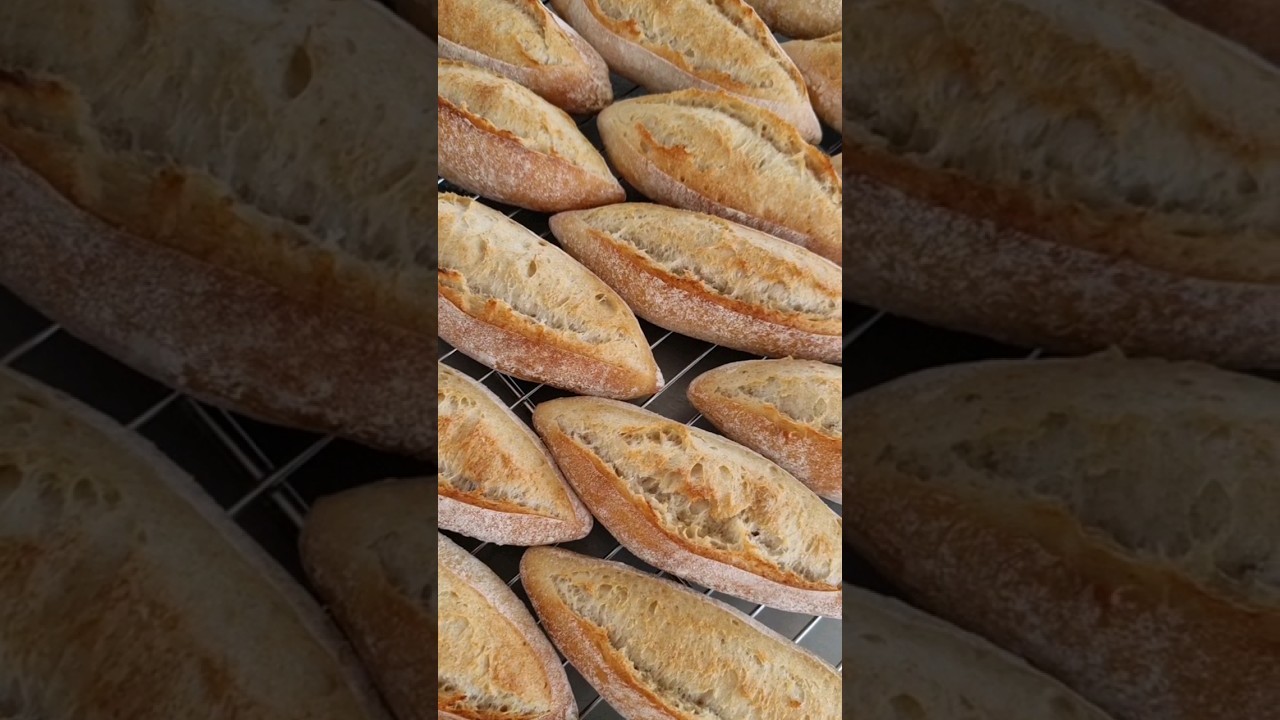 Mini Baguette #pain #bread #boulangerie #brot