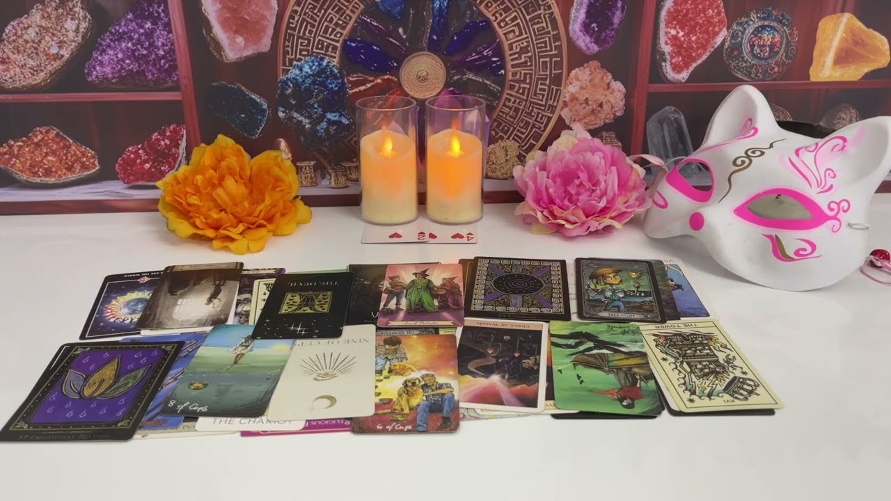 LEO   - SOMEONE FALLING BACK IN LOVE WITH YOU... LEO  LOVE TAROT READING