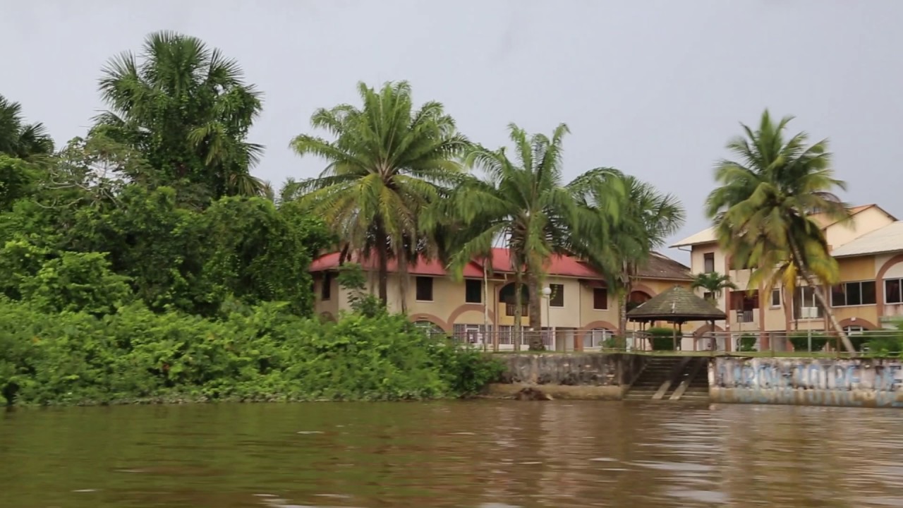 Guyane française Saint Laurent du Maroni Fleuve / French Guiana Saint Laurent du Maroni River