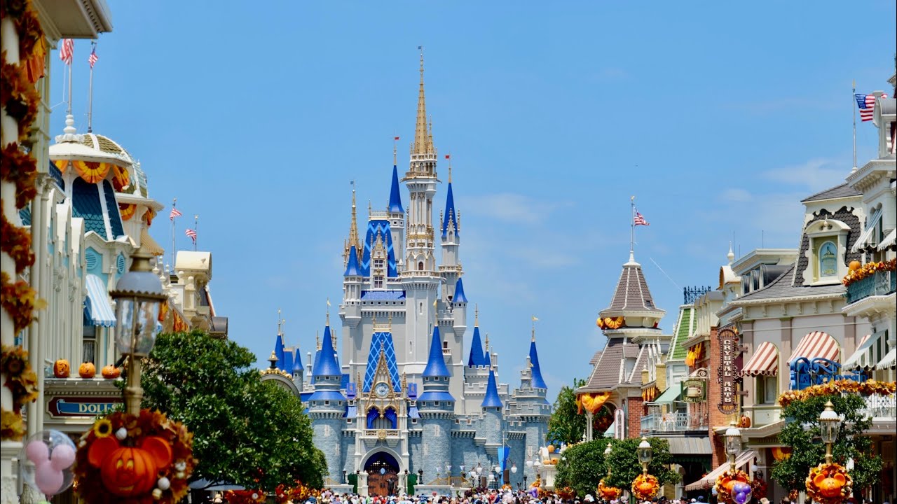 Magic Kingdom 2026 Beautiful Summer Day Sights & Sounds Tour in 4K | Walt Disney World Florida