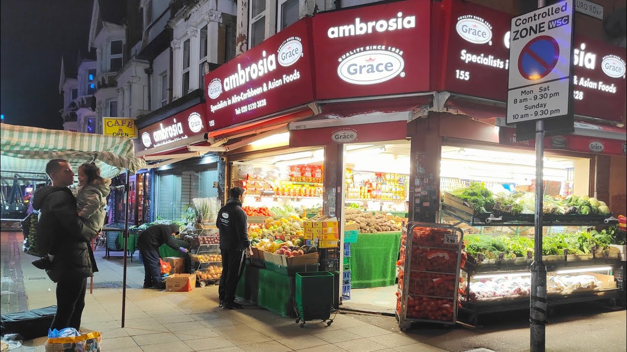 Shopping in Walthamstow High Street
