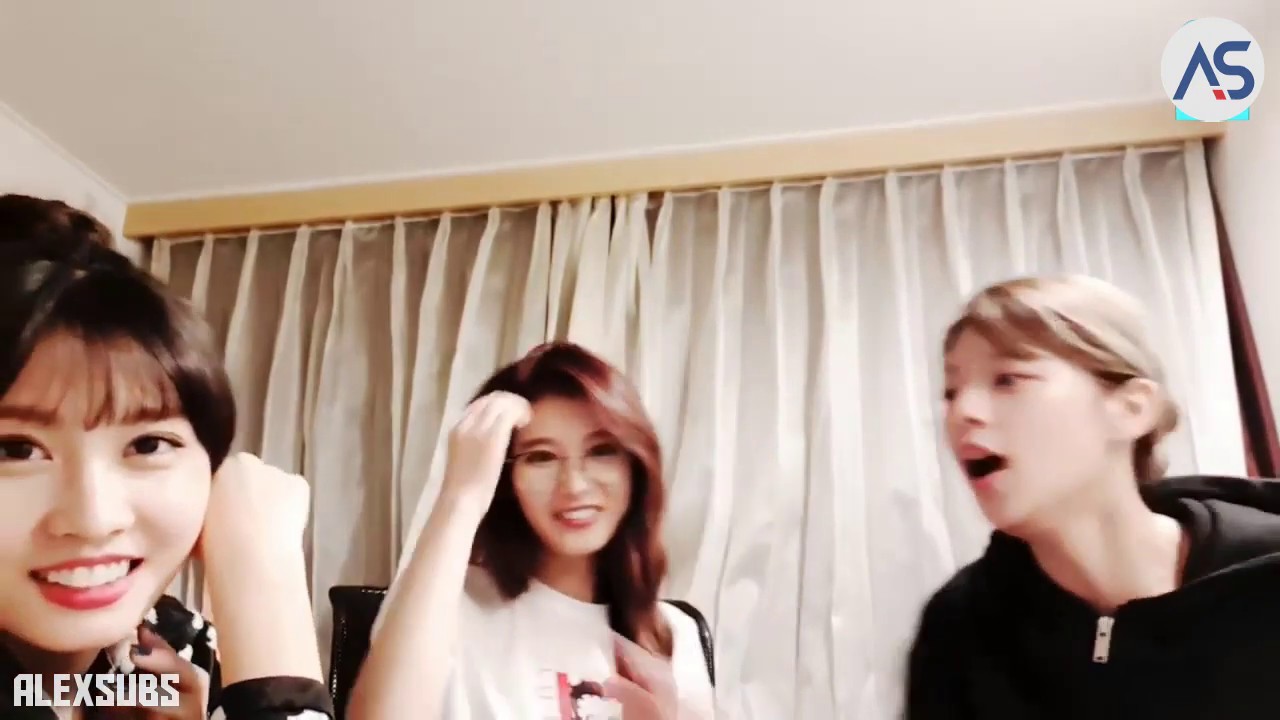 JeongSaMo | La policía y lo bomberos ayudaron a Momo