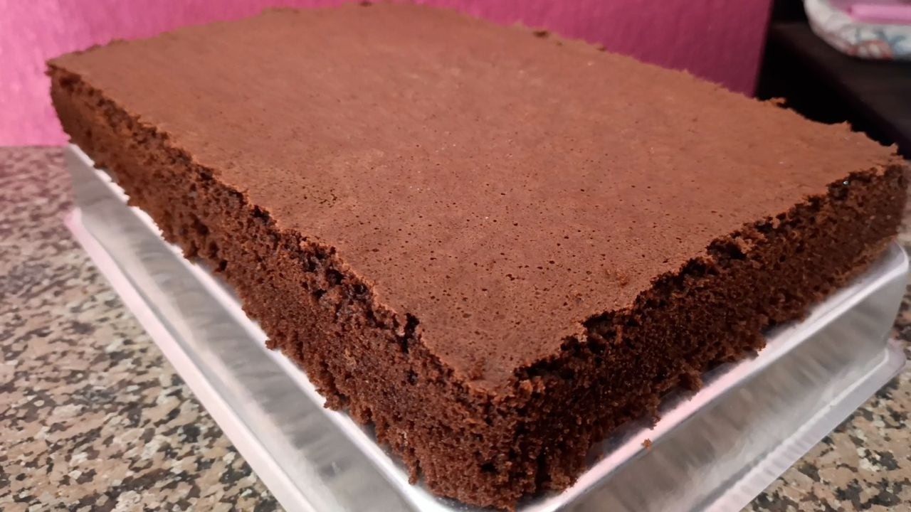 Massa de Chocolate de Liquidificador que Não Afunda – Rápida, Prática e Irresistível!