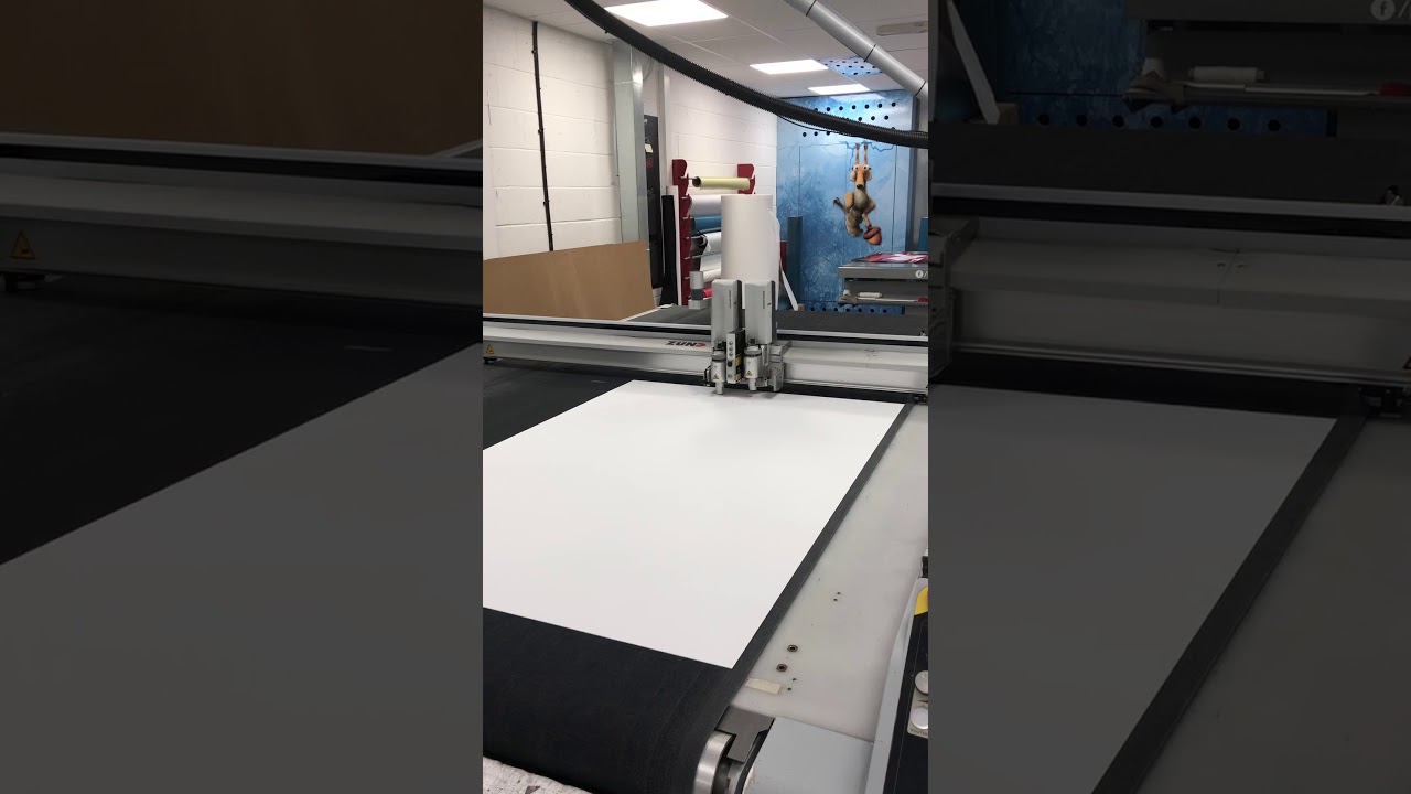 Zund S3 cutting corrugated board at Prosign