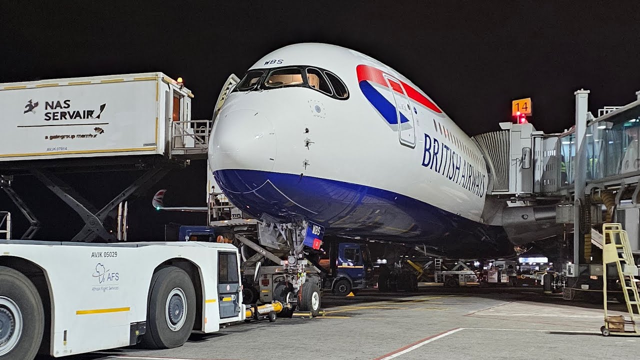 NIGHT PLANESPOTTING JKIA (Ft British Airways, KLM, Brussels, Air Asia, Kenya Airways)