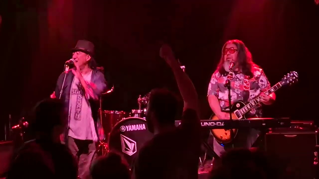 Duo Kamikaze - Sacrificio Y Rocanrol Aquí En La Playa - Strummer Bar - 11/02/26