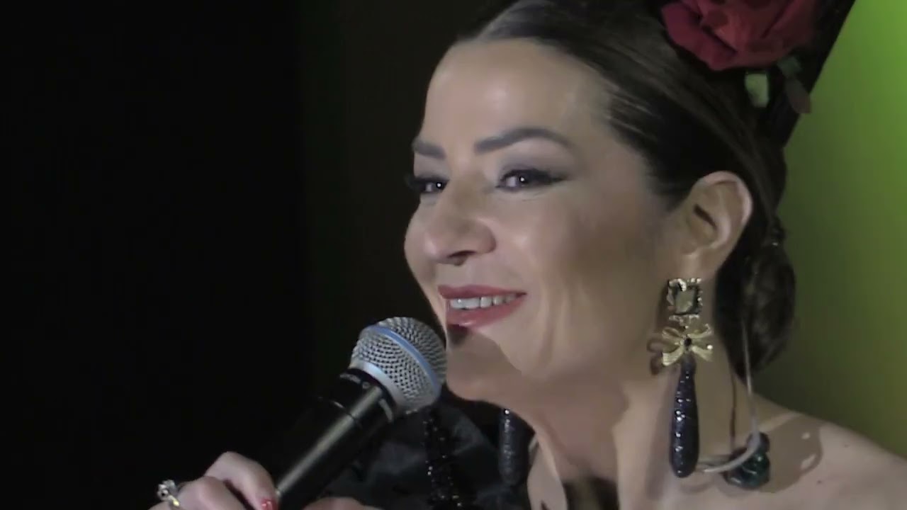 ERIKA LEIVA SUSPIROS DE ESPAÑA Y LA FALSA MONEDA AL PIANO D.  CLAUDIO GÓMEZ17 05 25 ARTISTA INVITADA