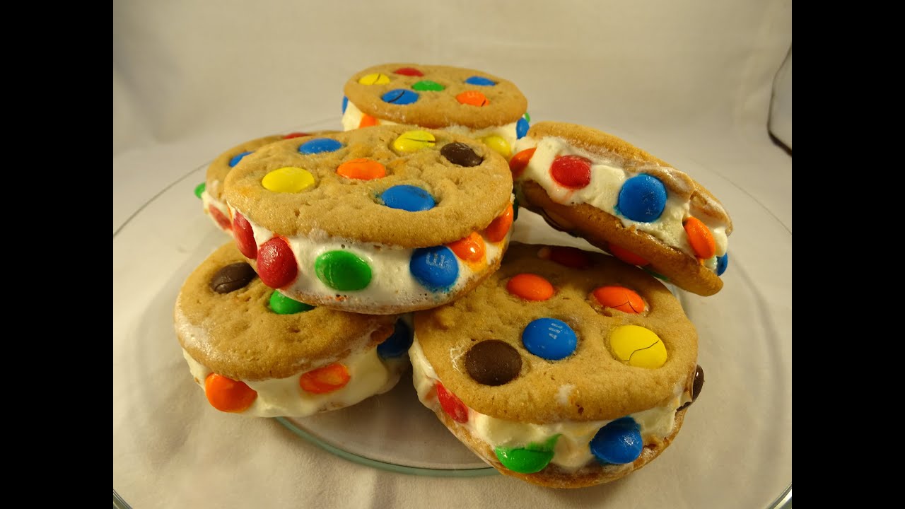 Peanut Butter Cookie Ice Cream Sandwiches - with yoyomax12