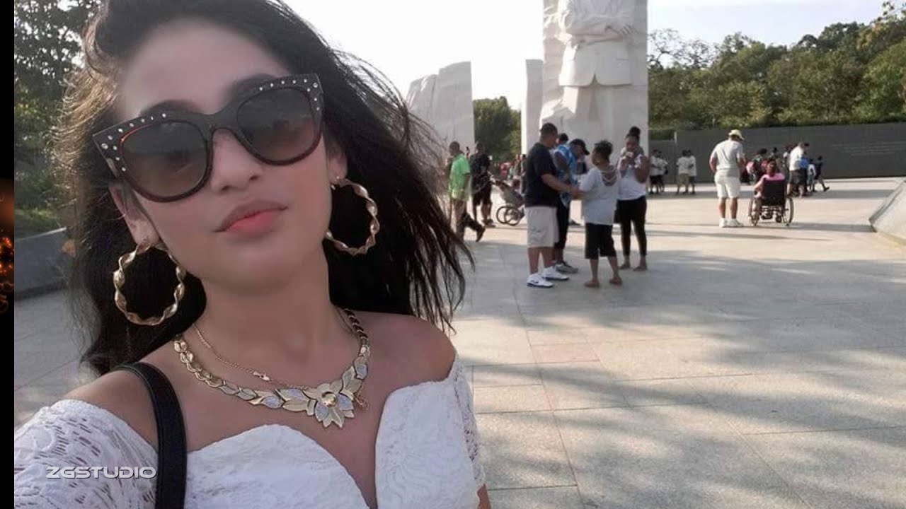 Lejla-Livikének New Yorkba szülinapjára szüleitől sok szeretettel!