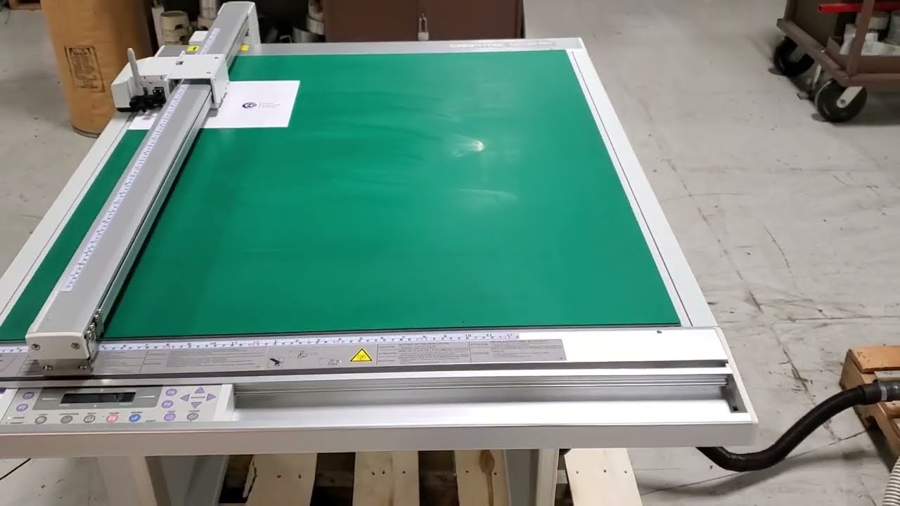 Demonstration of Graphtec Cutting Pro FC2250-60 Cutting Plotter