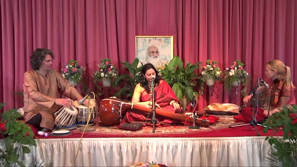 MERU Concert - Durga Bhajan, Devi Bhajo Durga in Raga Durga by Meeta Pandit