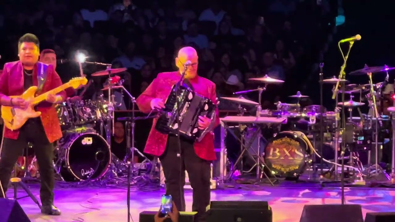 Cuatro Palabras &ldquo; Los Guardianes del Amor &ldquo; Arena theater Houston Texas 8-30-2025