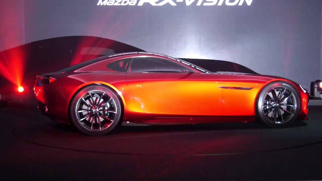 マツダのロータリースポーツコンセプト「RX-VISION」のベールが外される瞬間
