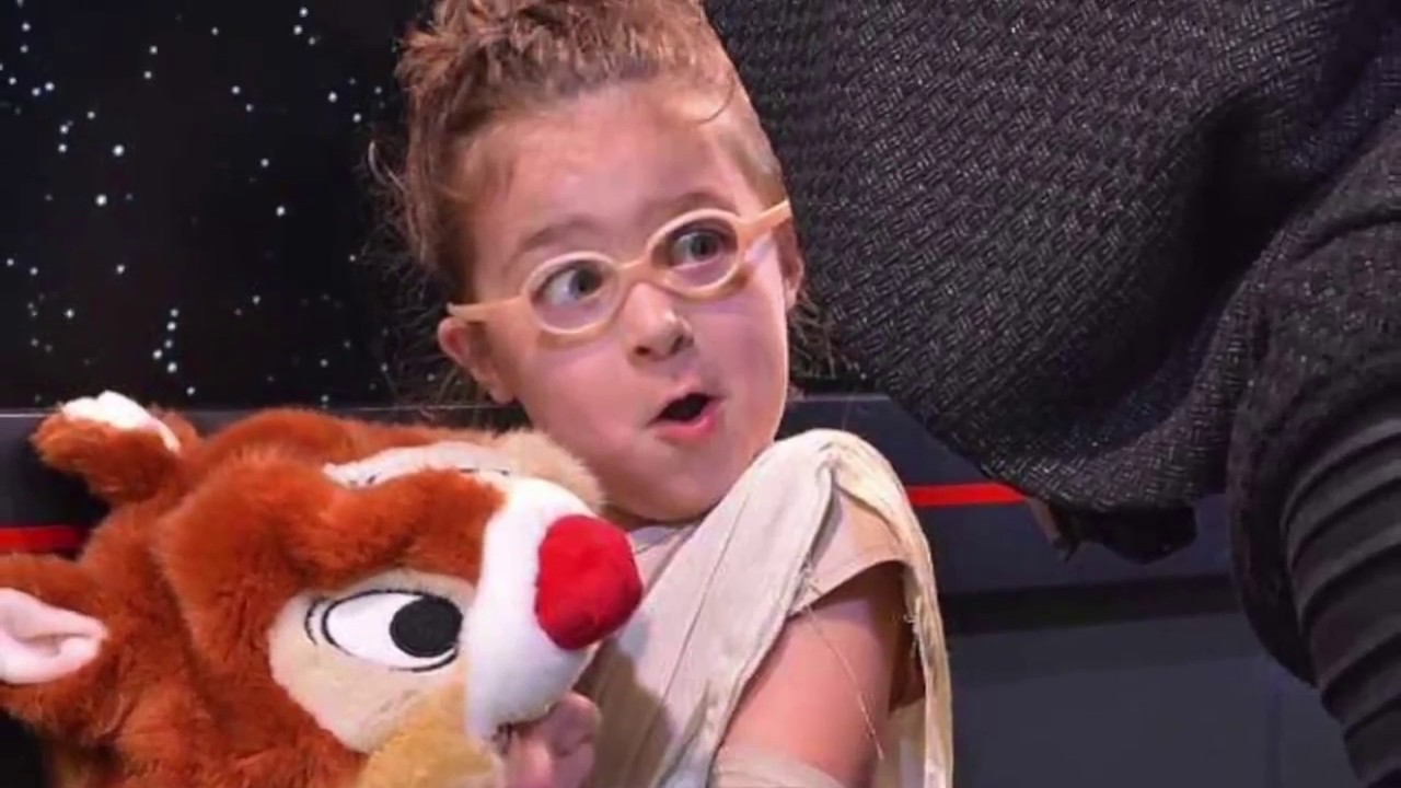 Little Rey Meets Kylo Ren in Disney's Hollywood Studios