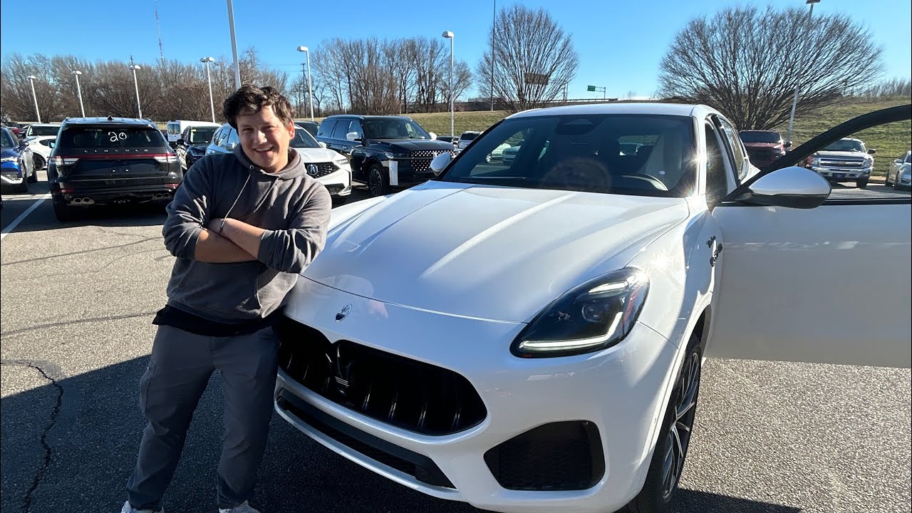 Check out this 2026 Maserati Grecale Modena V6 located here at Umansky Maserati with me!! 🔱
