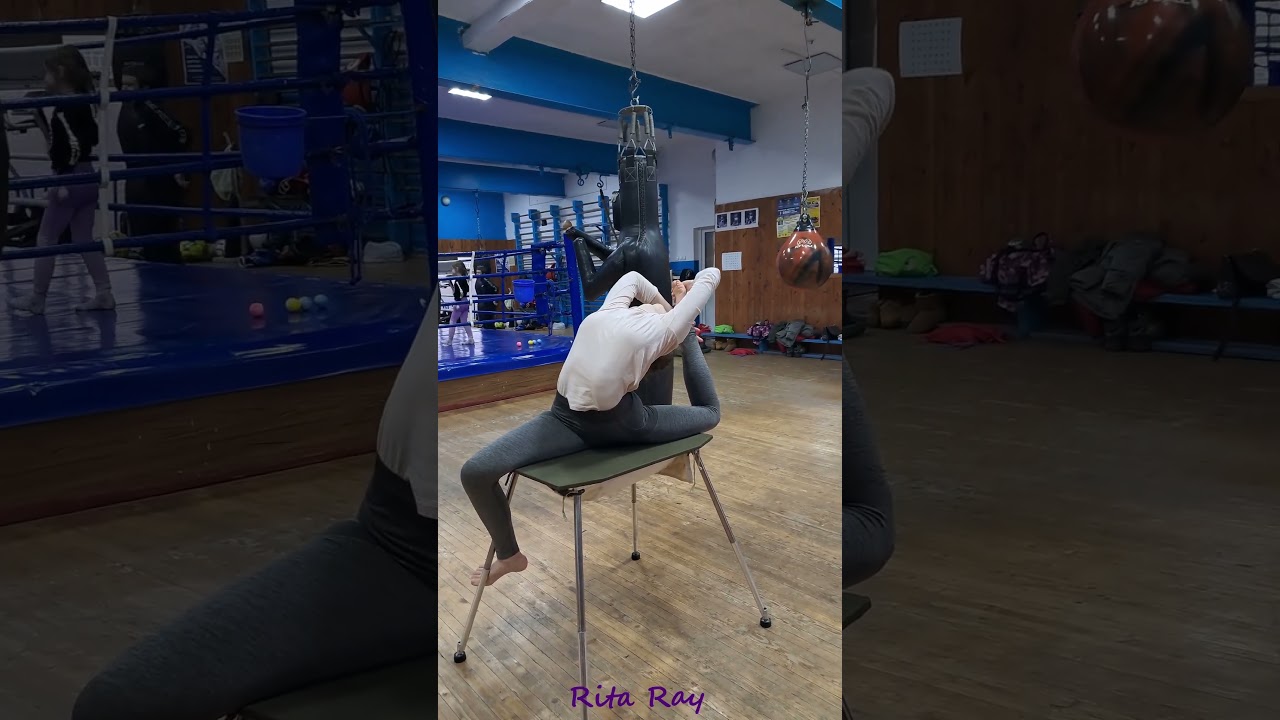 Contortion training (Part 1)