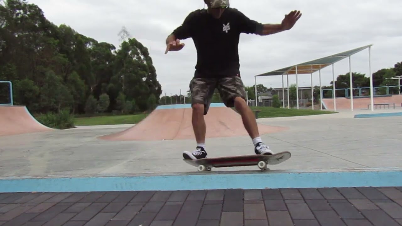Legit Learner #skateboarding #skatepark Old Man Learning to slappy grind (part 2)