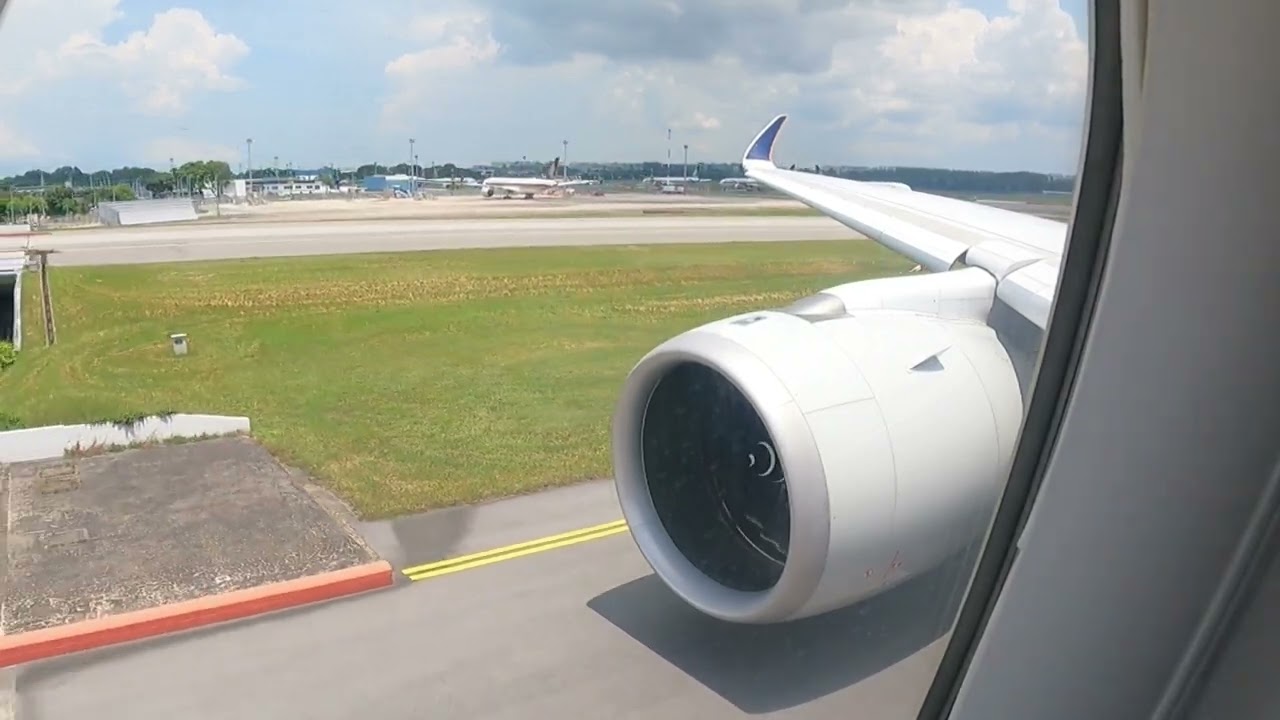 World's Longest Non-stop Flight Takeoff from Singapore and Landing at New York | SQ24