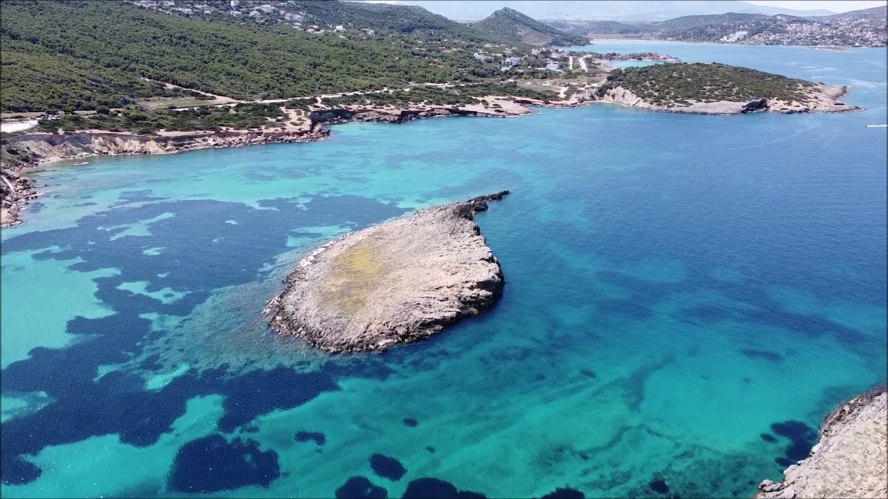 Στο απέραντο γαλάζιο της Χαμολιάς - The 