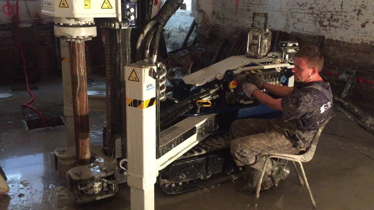 Ten Napel Schroefinjectie palen maken in Amsterdam