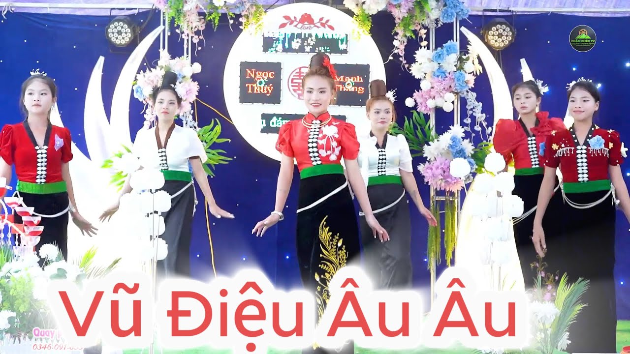 VŨ ĐIỆU ÂU ÂU - CÔ DÂU NGỌC THÚY VÀ ĐỘI VĂN NGHỆ GIA ĐÌNH