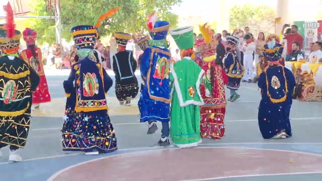 Baile de los chinelos representando ahuehuepan en ameyaltepec
