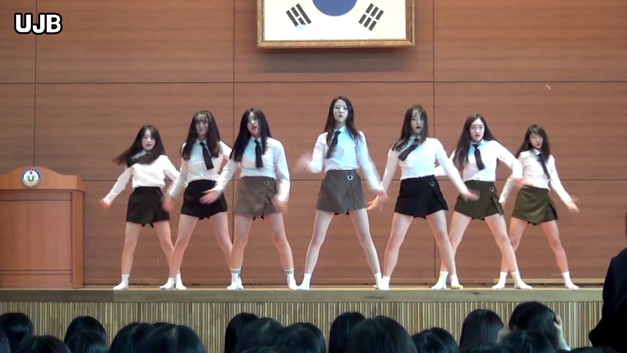 운중중학교 10월 딴따라 공연_I.O.I(아이오아이) - Crush, Whatta Man,