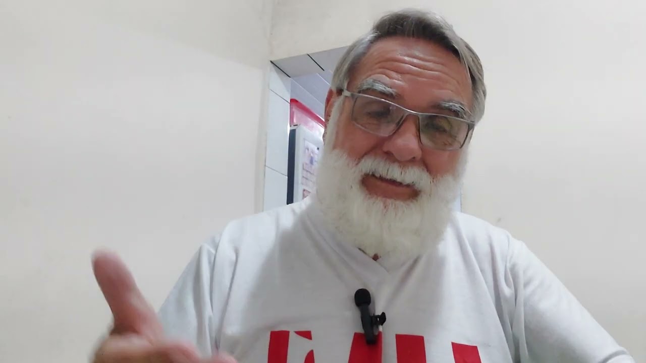 Alegrai-vos na esperança, sede pacientes na tribulação, perseverai na oração; Romanos 12:12