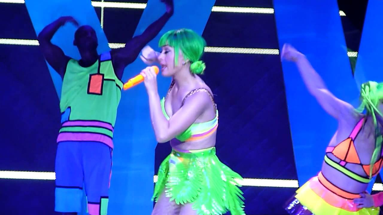 California Girls - Katy Perry Adelaide 11.11.2014 [HD]