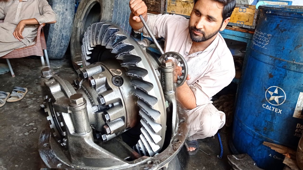 Restoration Truck differential Gear||How To Repair truck differential Gear||