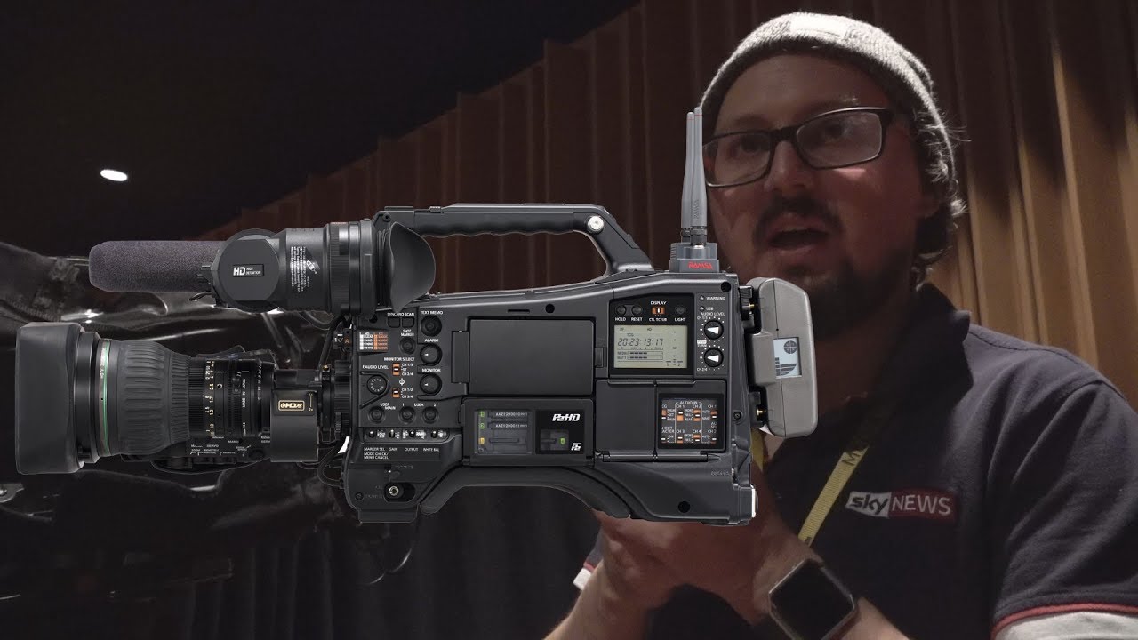 News Cameraman Explains His Camera Rig